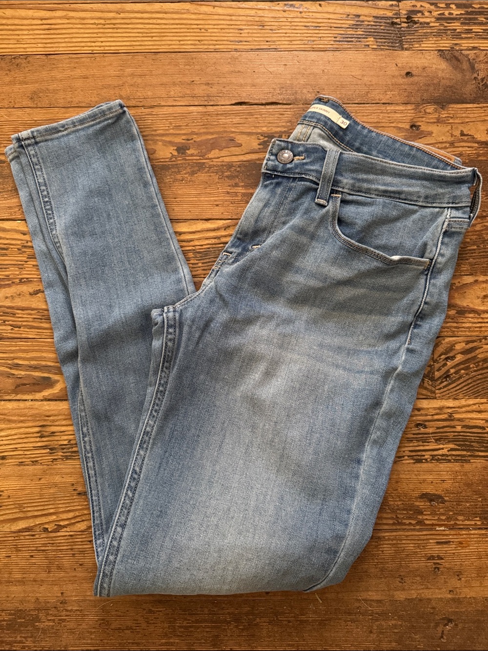 Levi’s 535 Super Skinny Jeans